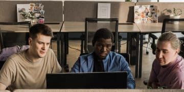 US Tech Skills Gap: Training Programs for Qualified Workers - Cover Image